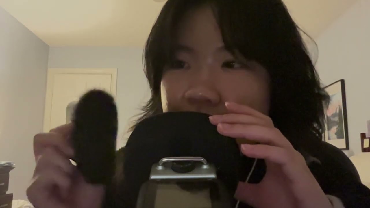 [ASMR] Trying Not To Fall Asleep While Brushing The Mic