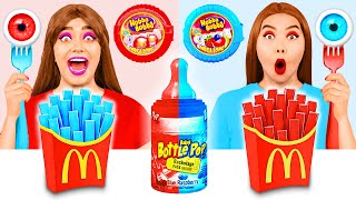 تحدي الطعام الأحمر مقابل الأزرق KaZaZa Challenge