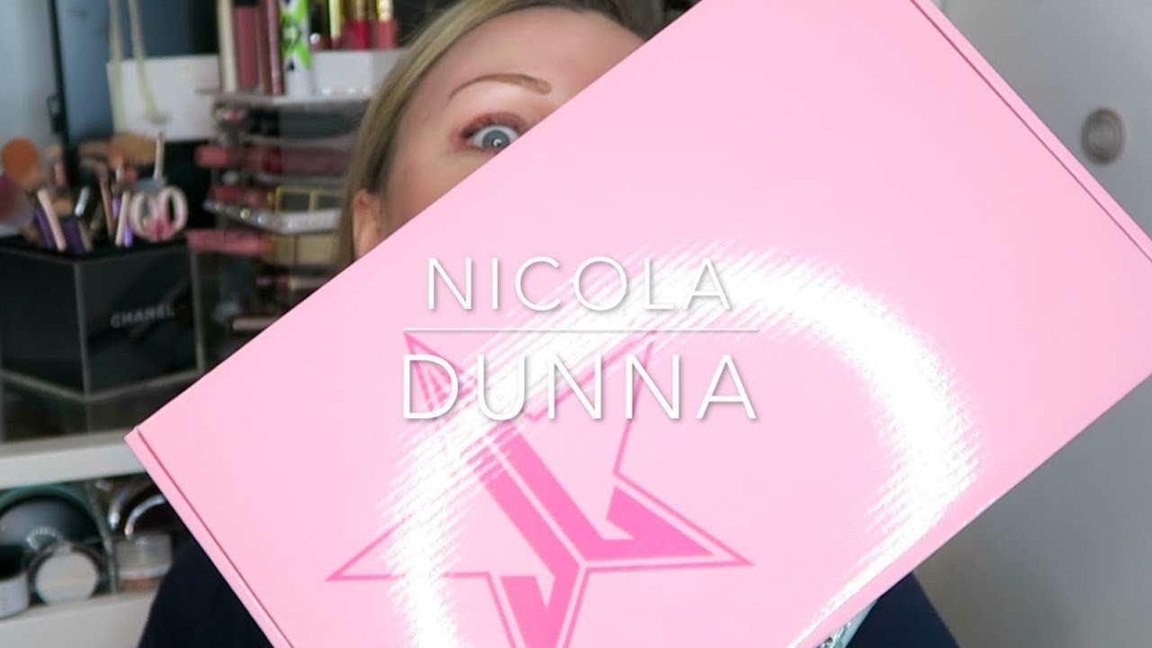 Unboxing My Jeffree Star Mirror | Nicola Dunna