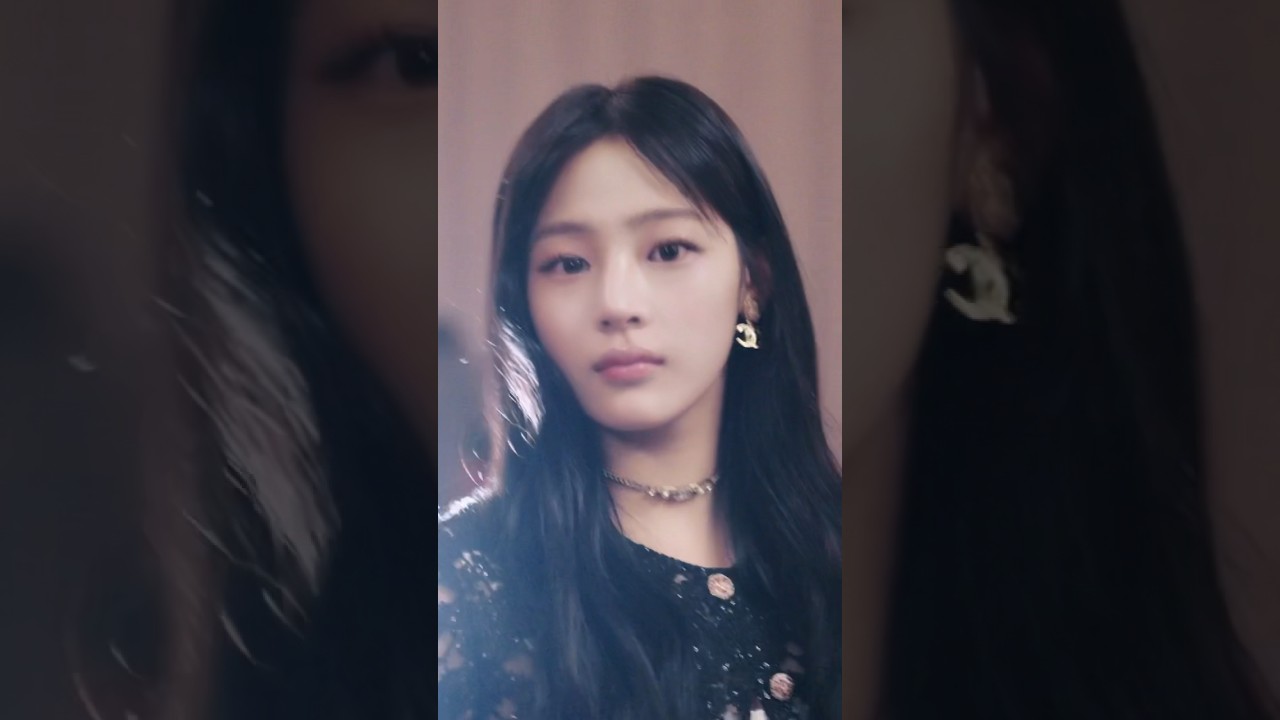 Minji at the Spring-Summer 2024 Haute Couture Show — CHANEL Shows