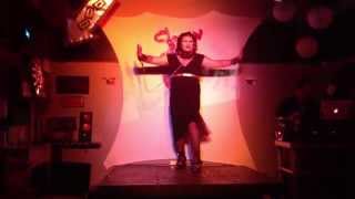 Cant Be Tamed, Bearonce