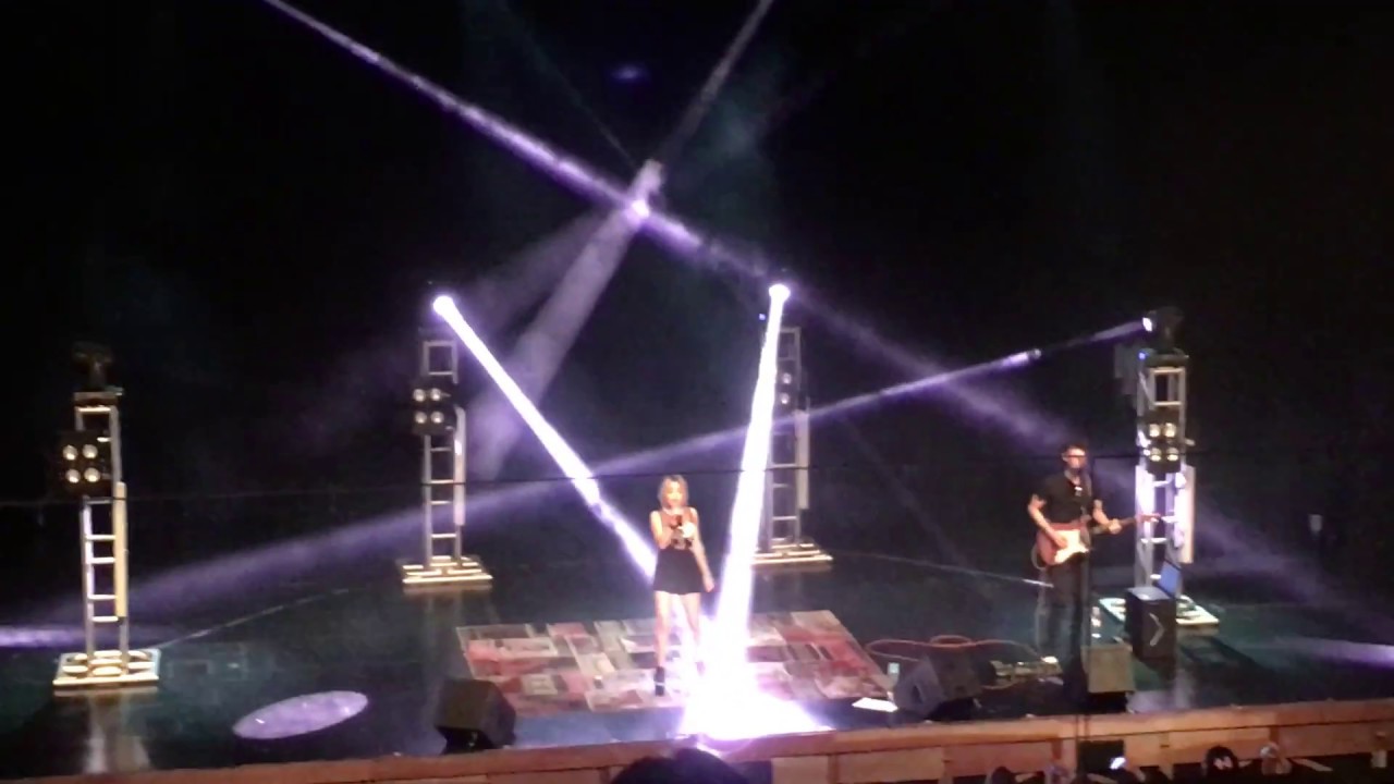 Karol Sevilla - Que Se Pare El Mundo Tour - São Paulo - 02/12/18 - (Intro + Te Quiero Mucho)
