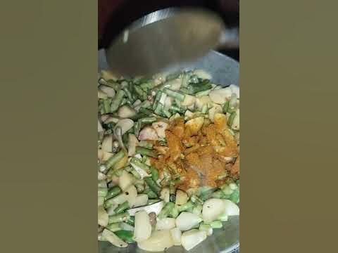 desi masaledar lazeej tikha aalu bins ki sabji #food #indianfood #sorts ...