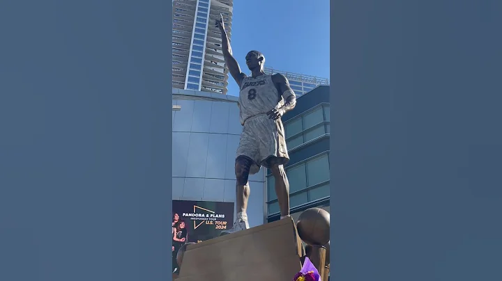 Kobe Bryant Statue-Outside of Crypto Arena #viral #shorts