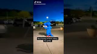 Sonic Hitting The Griddy