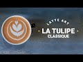 Latte art  la tulipe classique