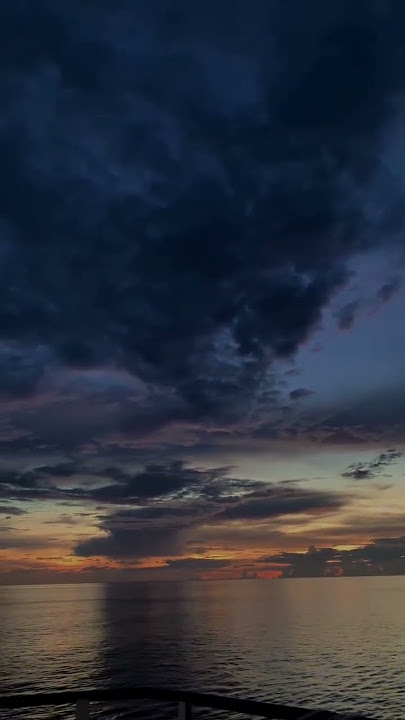 VIEW KEINDAHAN LAUT SORE HARI!! video mentahan story wa 30 detik #music #laut #pemandangan #storywa