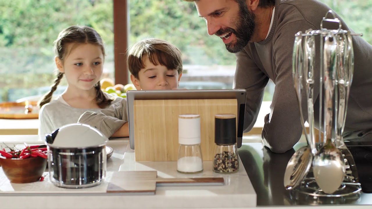 AMC življenjski slog je  "Jejmo bolje. Živimo bolje."