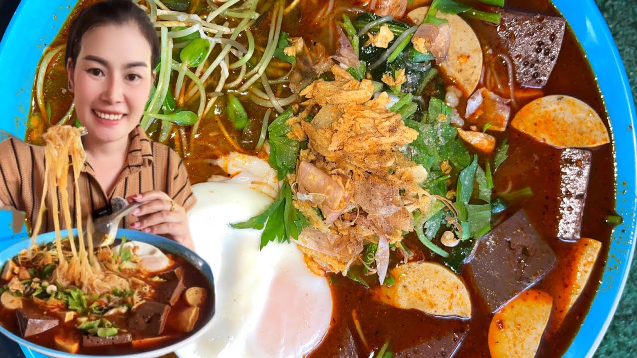 ซดฮ้อนๆแซบหลายจ้า #ก๋วยจั๊บอุบล ต้มเองแซบคือเก่าจร้า