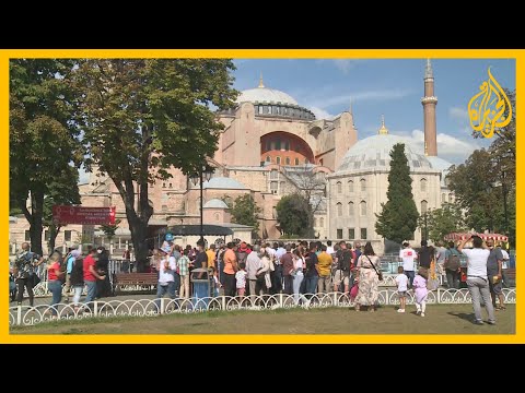 تمتزج فيه الرموز الإسلامية بالمسيحية.. تزايد أعداد الزائرين من تركيا والعالم لمسجد آيا صوفيا  🇹🇷