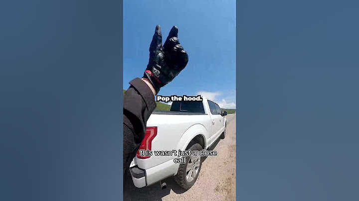 Truck catches on fire and biker helps put it out!! 🔥😱
