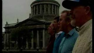 Video thumbnail of "The Foggy Dew - The Wolfe Tones (Video)"
