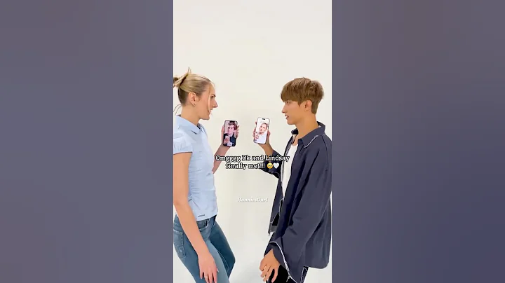 Omgggg this is so cutee 😭😭 They really match each other freak 😭😂 #dk #dokyeom #seventeen #svt