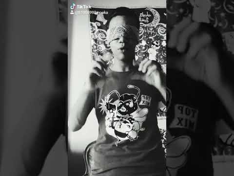 ميوزكلي صاحبت صاحب يقولي عركه عبدالله موكا