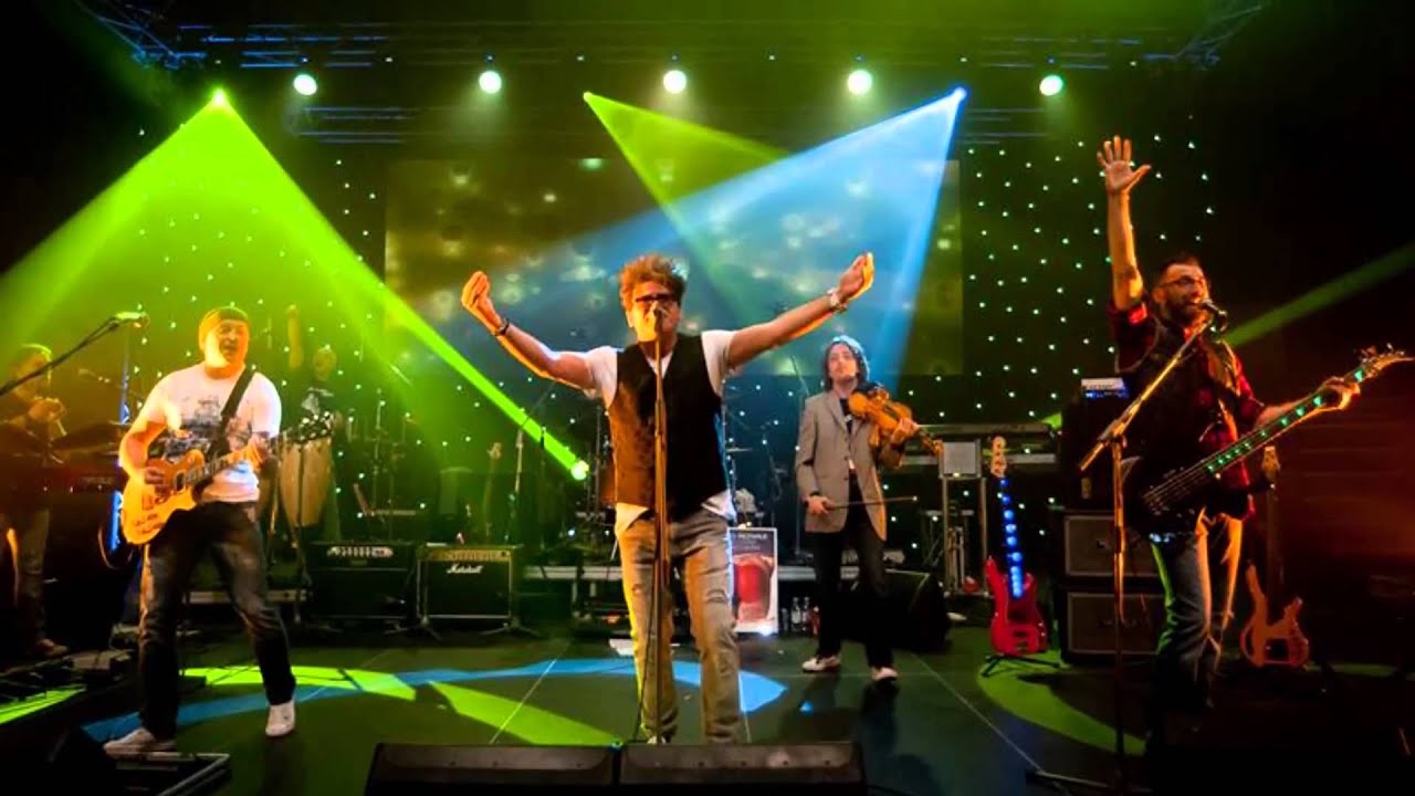 YouTubeでCRVENA JABUKA I GUSTAFI - LUBENICE (OFFICIAL SINGLE)を視聴