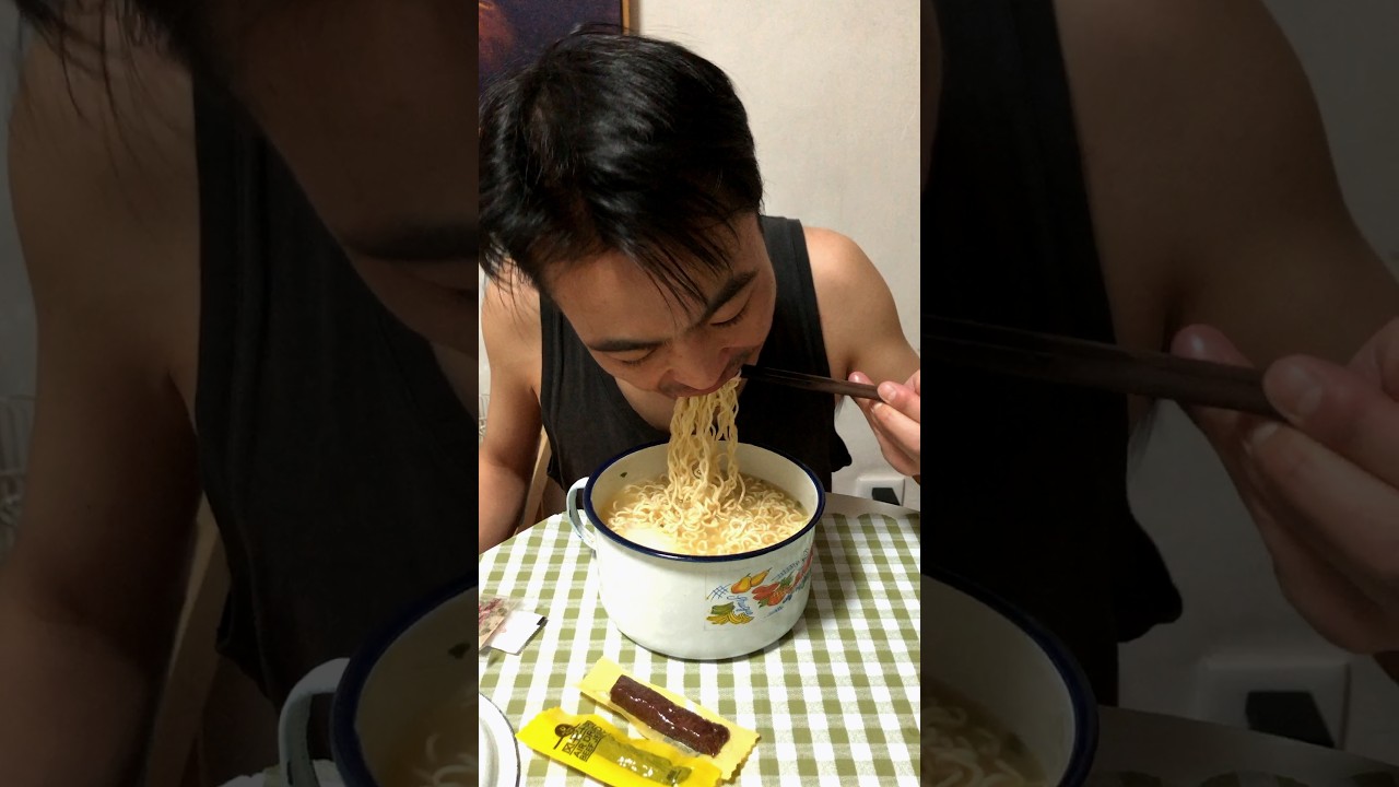 Instant Noodle 深夜里的一碗泡面