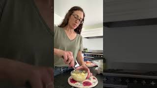 10 Random (but Genius and EASY) Kitchen Hacks