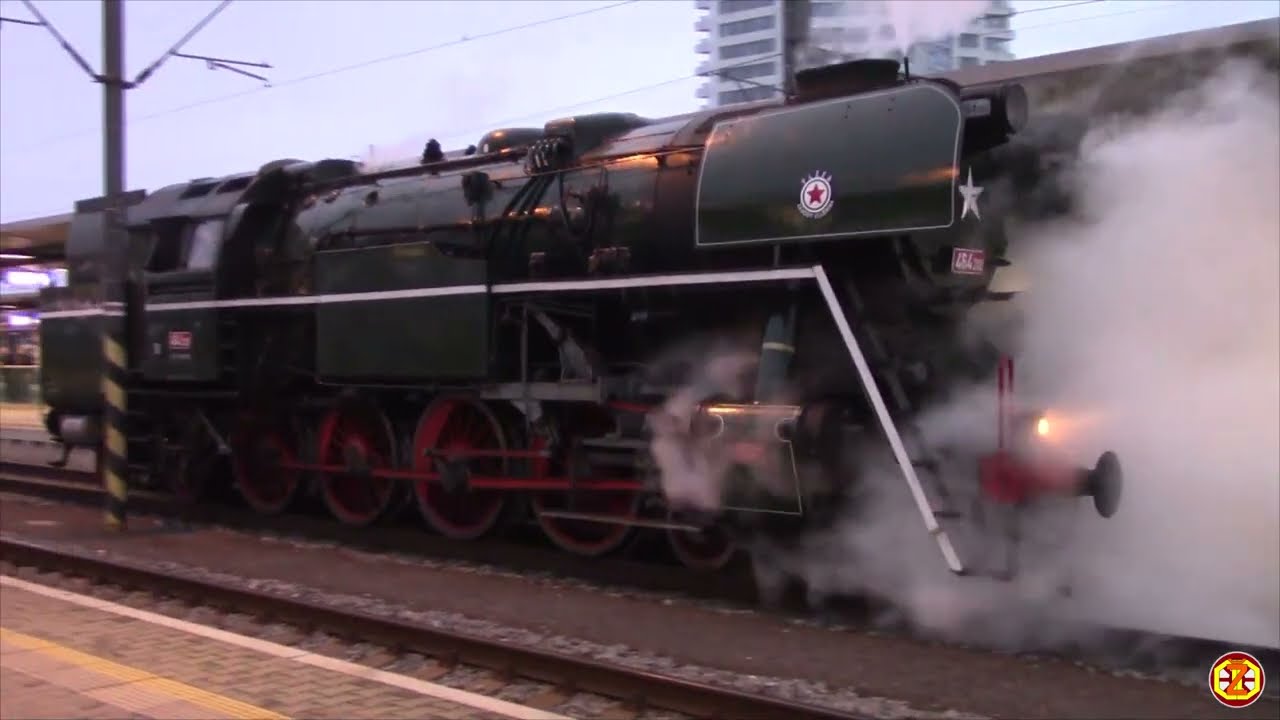 Mikulášská jízda, parní lokomotiva 464.202 Rosnička, Olomouc 7. 12. 2025 HD