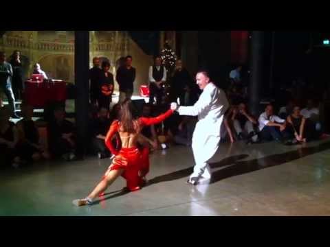 Tango esibizione 3 Maestri Marco Palladino y Daniela Tabai