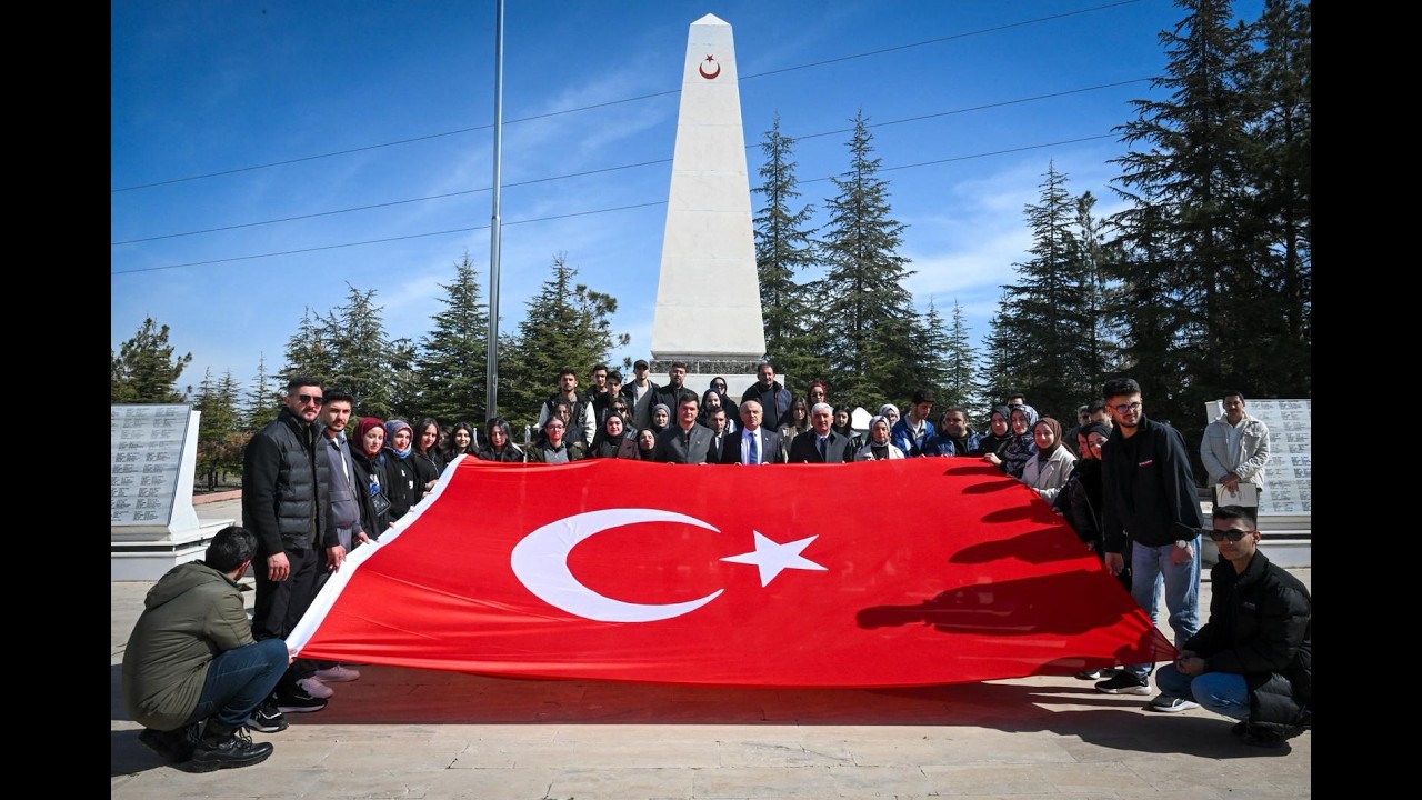 Gençlerden Şehitlere Vefa Örneği