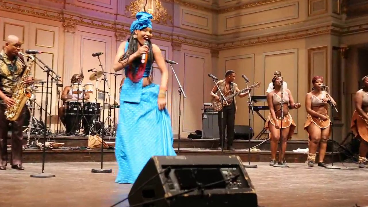 Nnunu Bomolemo Ramogotsi performing in Sweden