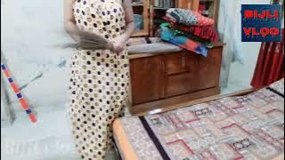 Bijli vlog / Tumpa vlog / No Bra / Hot Desi girl Bed Cleaning by hand #vlog17