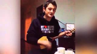 Download Lagu თორღვა დედიკოს არ უხდება ჭაღარა Torgva Dedikos Ar Uxdeba Chagara MP3 თორღვა დედიკოს არ უხდება ჭაღარა Torgva Dedikos Ar Uxdeba Chagara