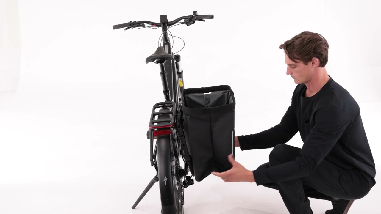 Preview of Thule Chasm 25 L Cargo Bin Video