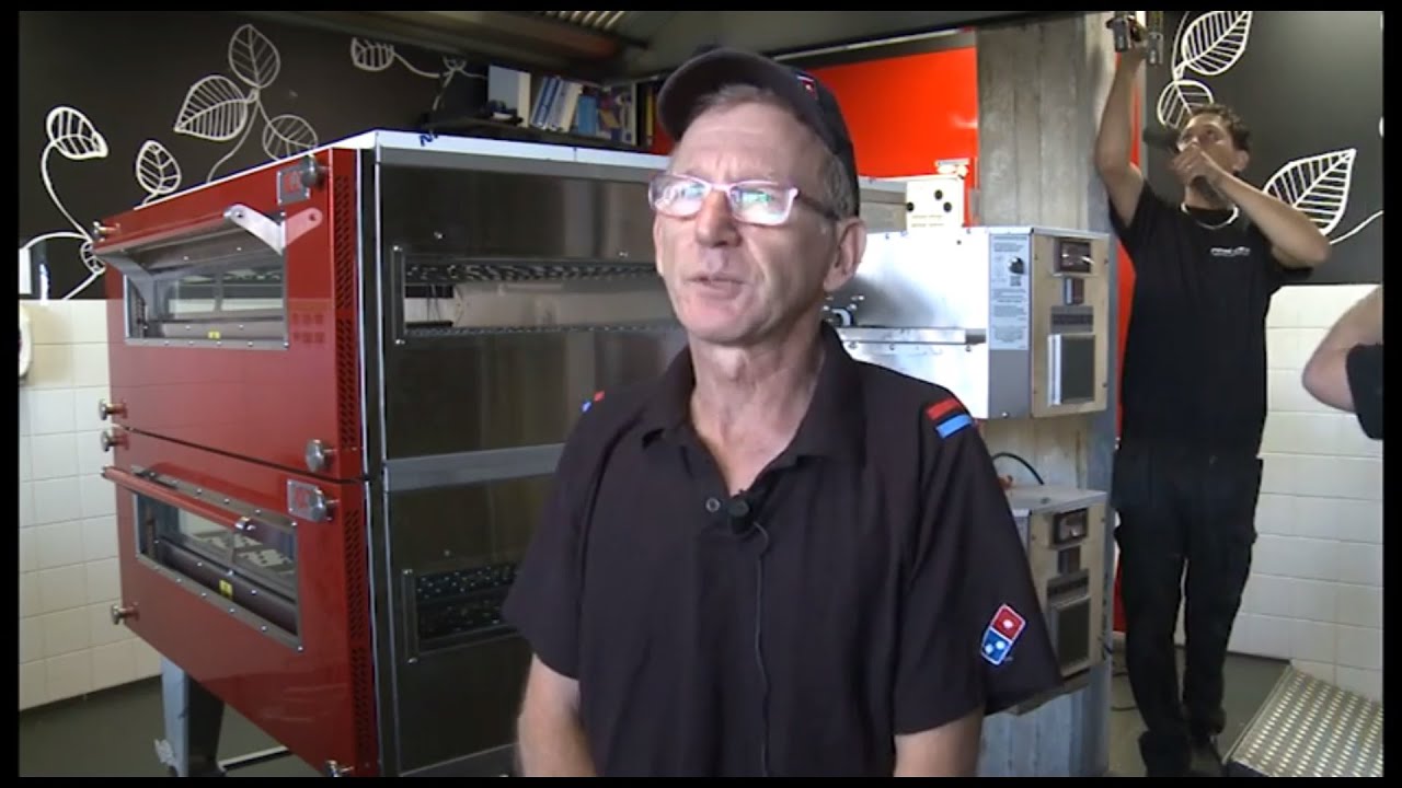 XLT Ovens bij Domino's Wageningen YouTube