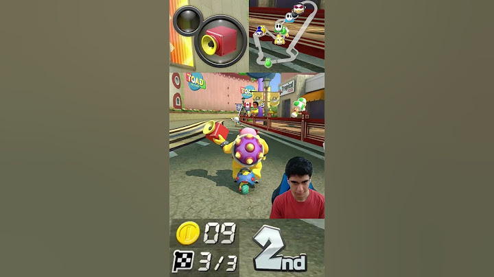 Why do people *speed up* after getting hit? Mario Kart 8 Deluxe