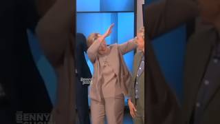CRINGE ALERT: Hillary Clinton is a terrible dancer ☠️