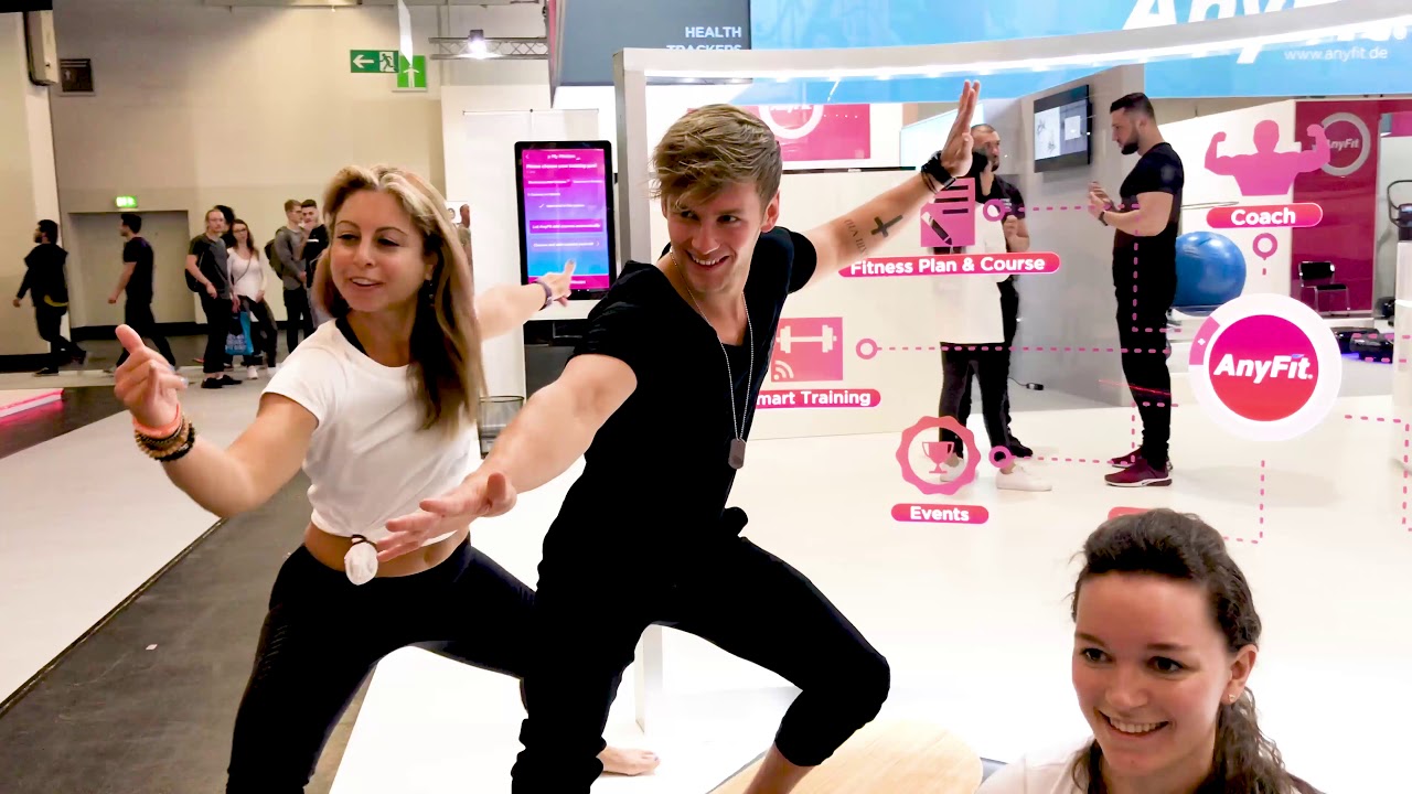 Mit Simon Mathis auf der FIBO in Köln - YouTube