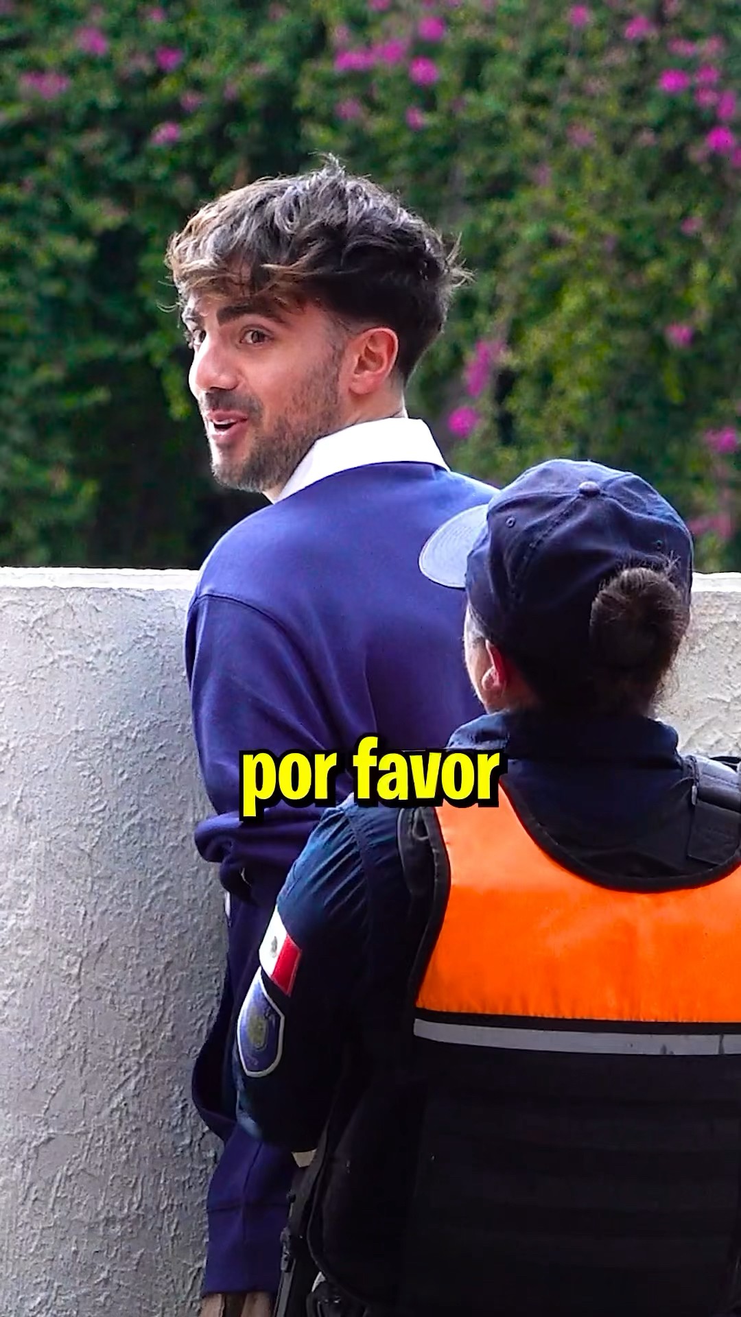 Fede Vigevani ligando con una policía ?