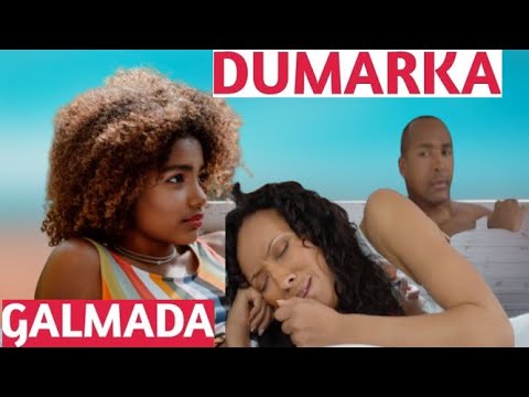 Ichki kiyimdagi fohishalar It uslubidagi orqa korinishning yaqindan surati