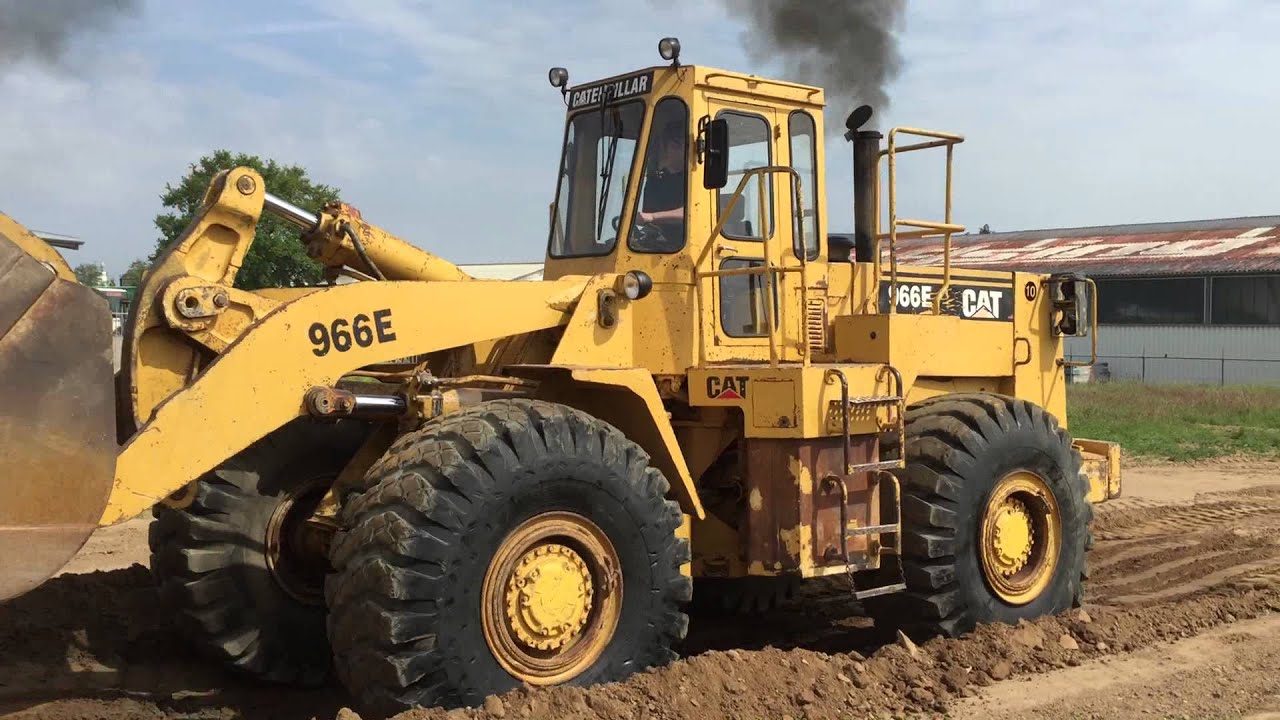 Caterpillar 966E wheelloader 1990 for sale at Lamers Machinery - YouTube