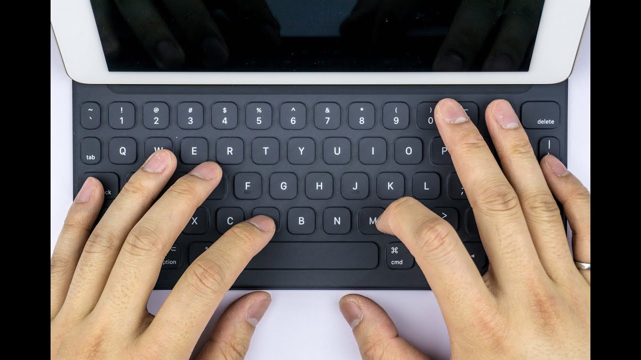 The Smart Keyboard makes the 10.5-inch iPad Pro a better device [Video]