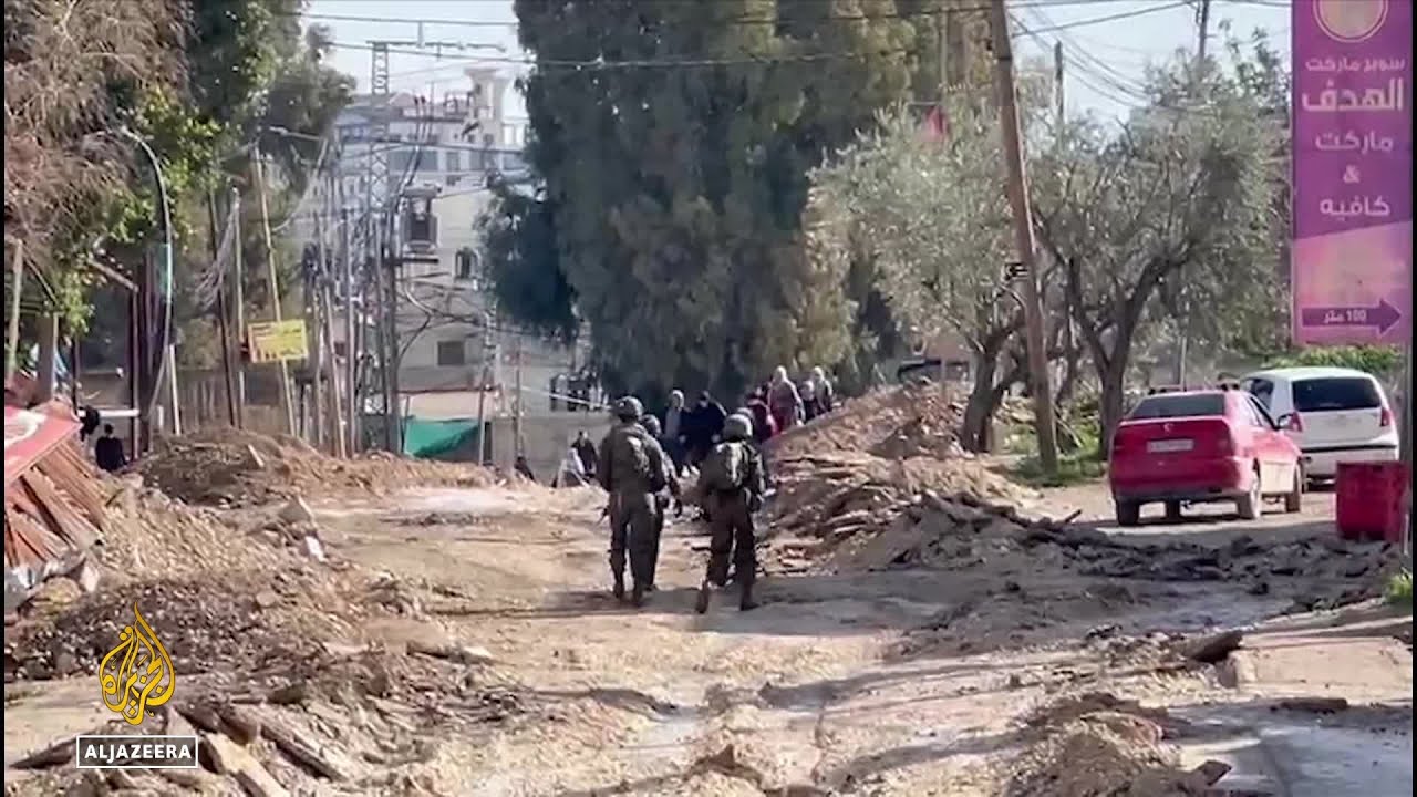 آلاف الفلسطينيين يفرون من الهجوم الإسرائيلي على جنين