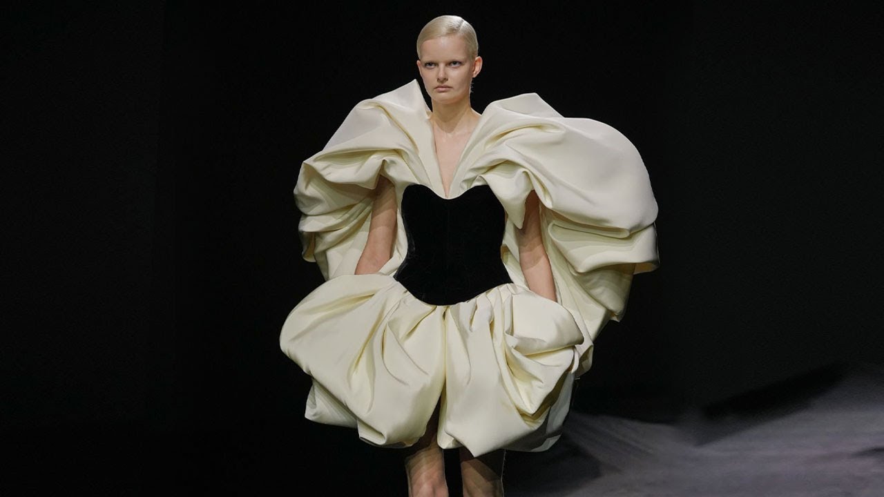 Ashi Studio Haute Couture Spring/Summer 2023