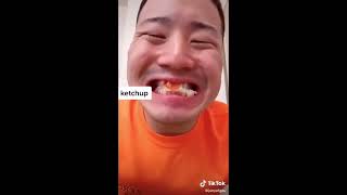 Junya1Gou Eat Creams With Bread