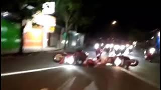 viral naik motor scoopy jatuh