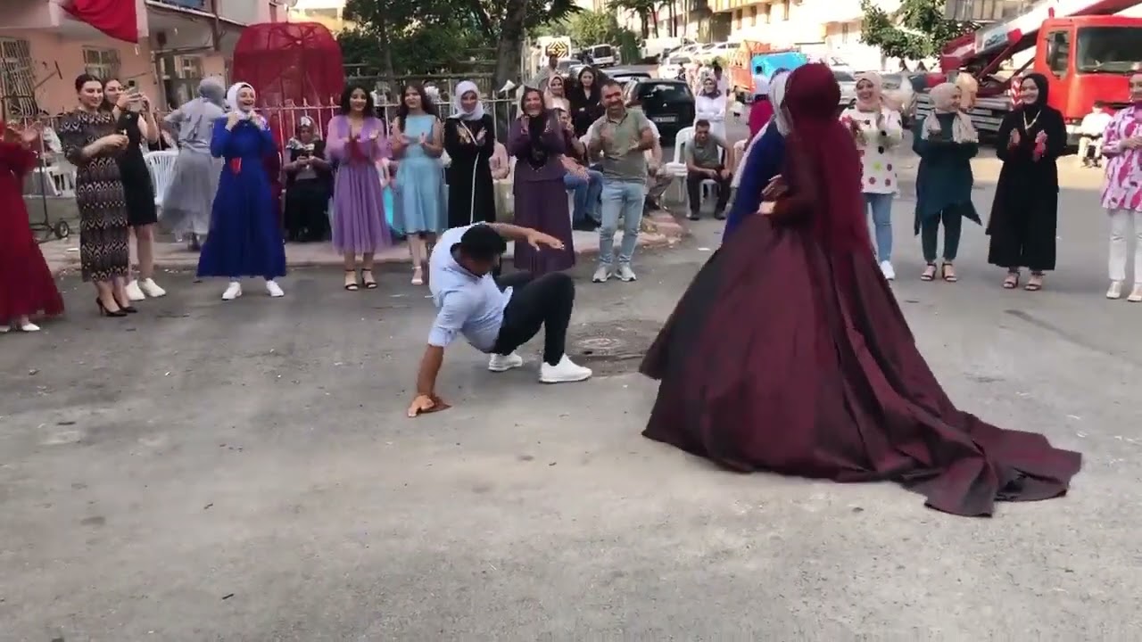 karahacip dugunu 1 dk 12 de neler oluyor 😂😂😂