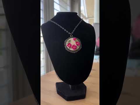 التفاصيل الحلوة بامكانكم طلب هالمنتجات من خلال سوق فن