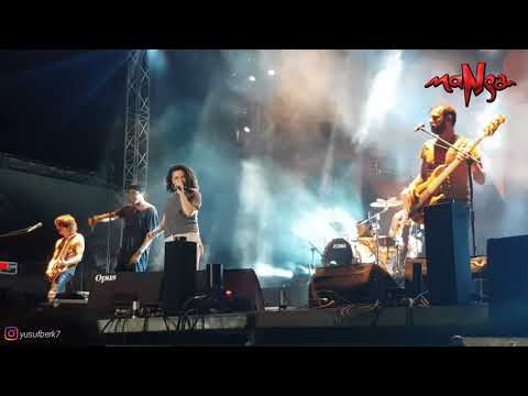 maNga & Fatma Turgut - Beni Benimle Bırak & Konser Sonu (Kuşadası Gençlik Festivali 2018 #kgf2018)