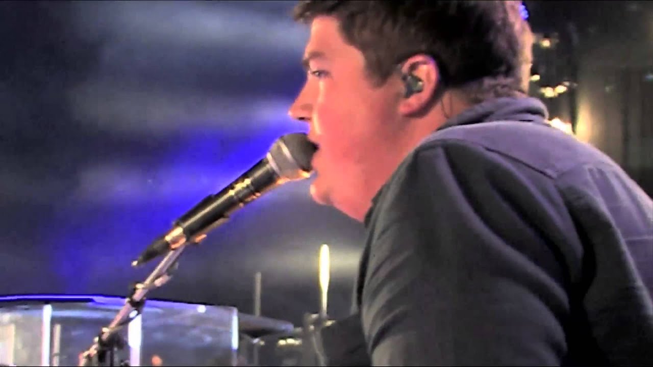 Everlasting God (Strength Will Rise) // Sam Cox Newday LIVE