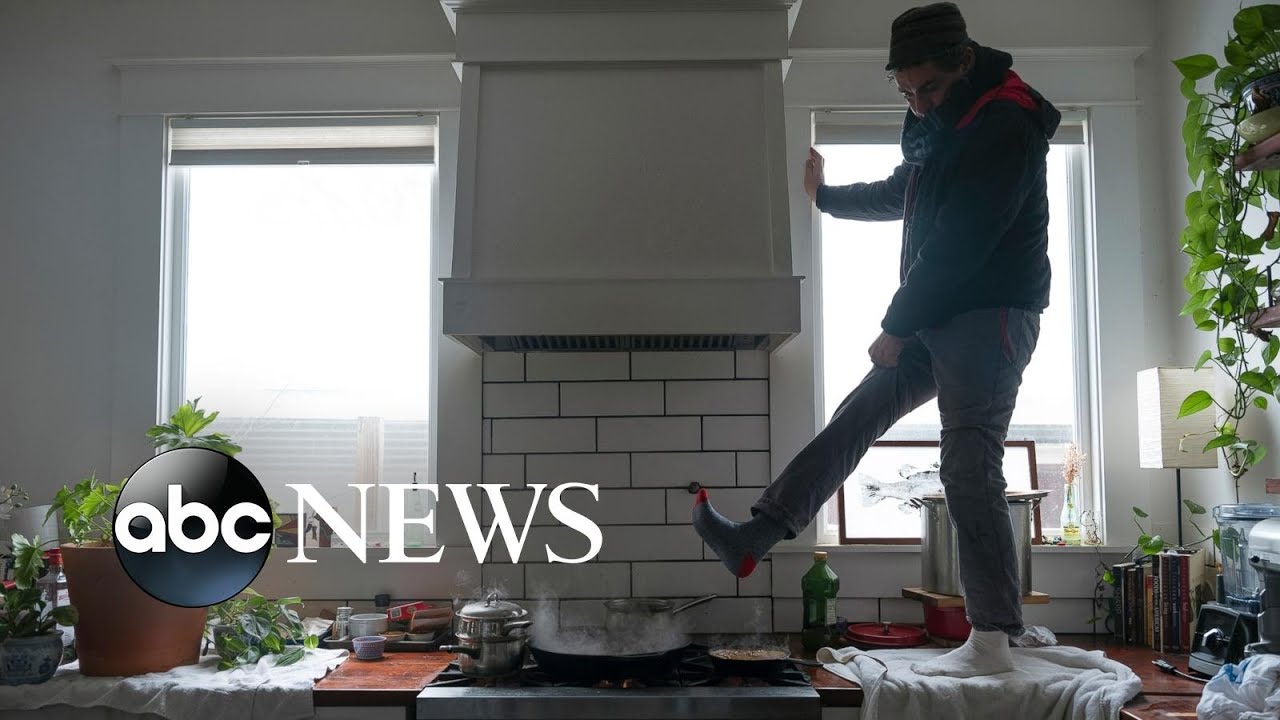 Texas freeze, Mars projection, Mount Etna Eruption: Week in Photos, Feb. 19