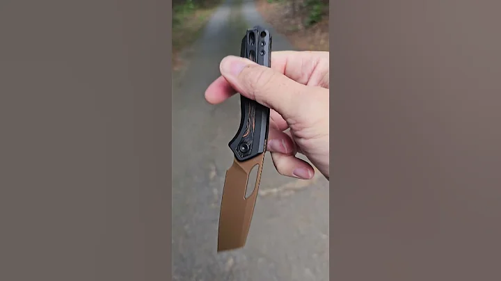 Walkin' & Flickin' - Vosteed Kroc #edc #edccommunity #youtubeshorts #pocketedc