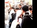 تواضع الشيخ حسين الأكرف في موكب العزاء مقطع قديم 