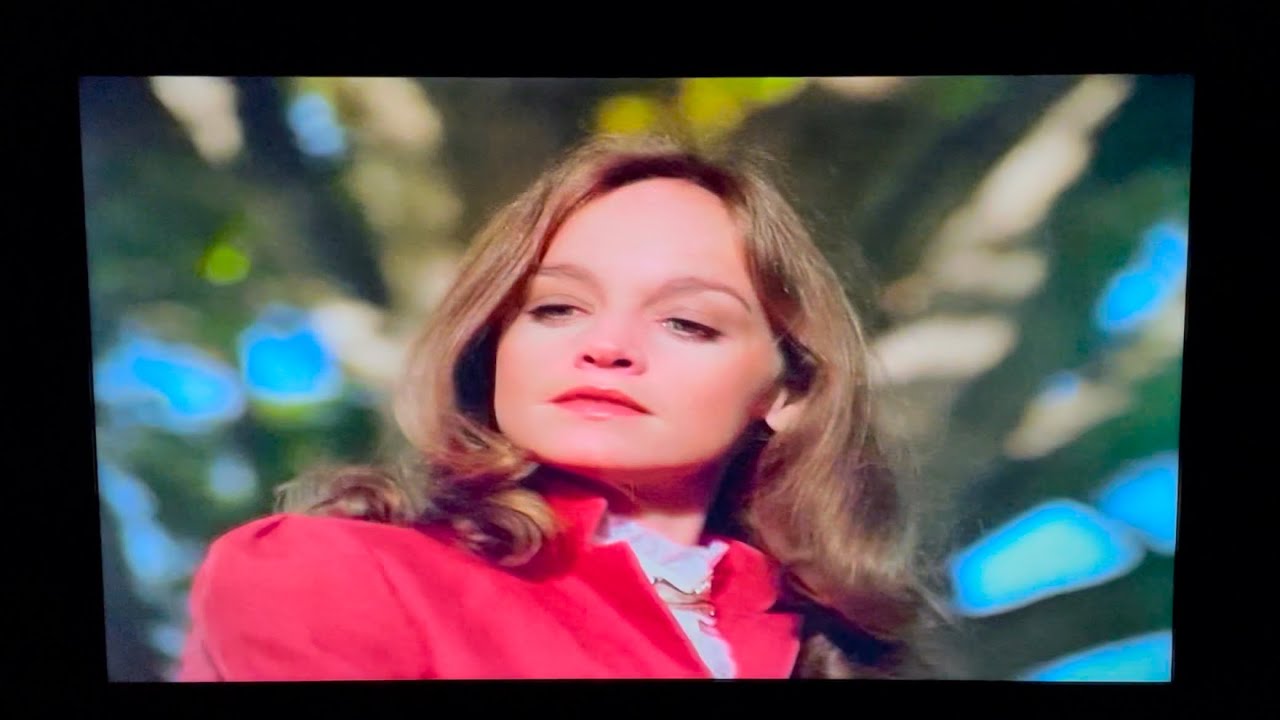 Dynasty: Fallon’s first scene - YouTube