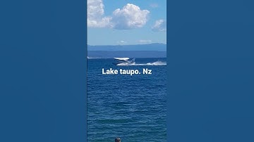 Cessna floatplane take off into brisk wind