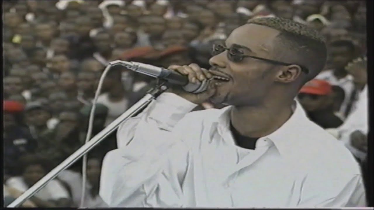 JB Mpiana & Wenge BCBG - Y’a pas photo (Concert Live au Stade des Martyrs 1999)